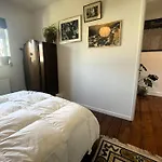 Comfortable Escape In Vibrant Easton