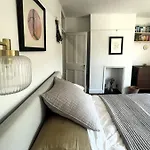 Comfortable Escape In Vibrant Easton בית נופש בריסטול