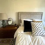 בית נופש Comfortable Escape In Vibrant Easton בריסטול