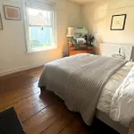 Comfortable Escape In Vibrant Easton בריסטול