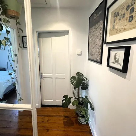 Comfortable Escape In Vibrant Easton