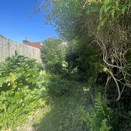 Holiday home Comfortable Escape In Vibrant Easton Bristol