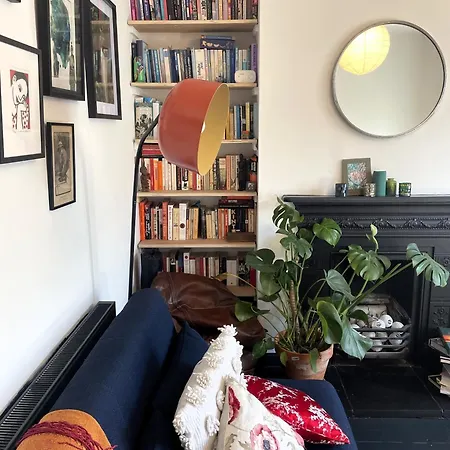 Dom wakacyjny Comfortable Escape In Vibrant Easton