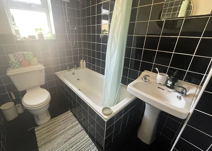 Vakantiehuis Comfortable Escape In Vibrant Easton